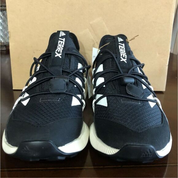 ADIDAS - NWTIB - L Sz 5.5 (36) Terrex Voyager 21 in Core Black & Chalk White - Picture 7 of 16